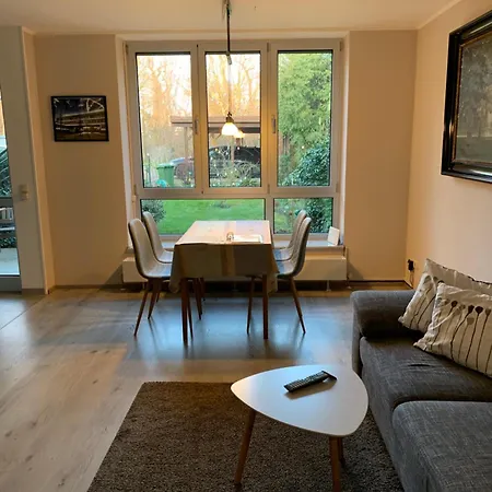 Apartment In Der Bauhaussiedlung *
